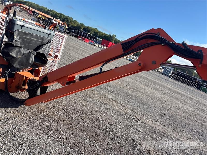 JLG 600AJ 4WD Diesel Articulating Boom Lift رافعات سلة مفصلية