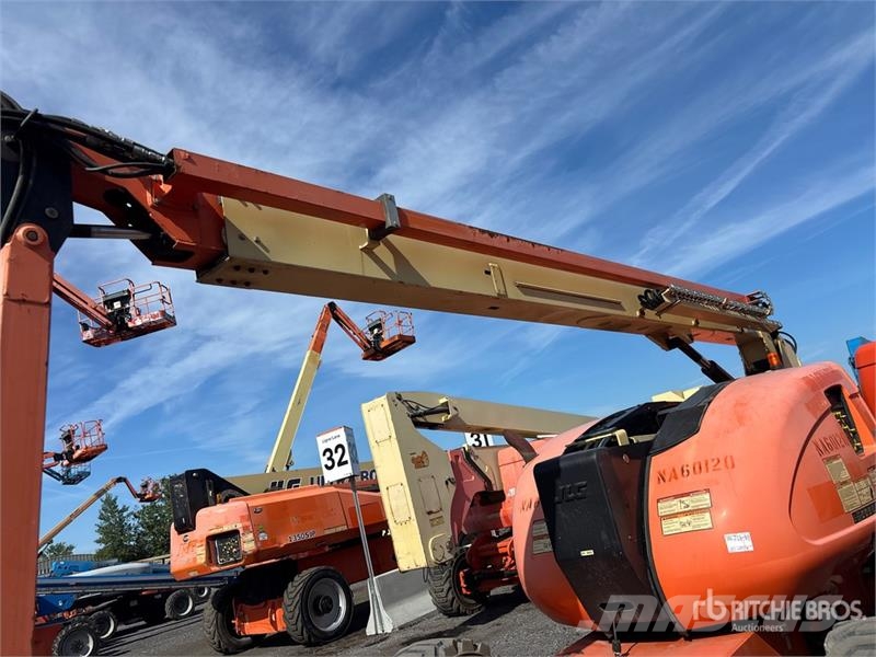JLG 600AJ 4WD Dual Fuel Articulating Boom Lift رافعات سلة مفصلية