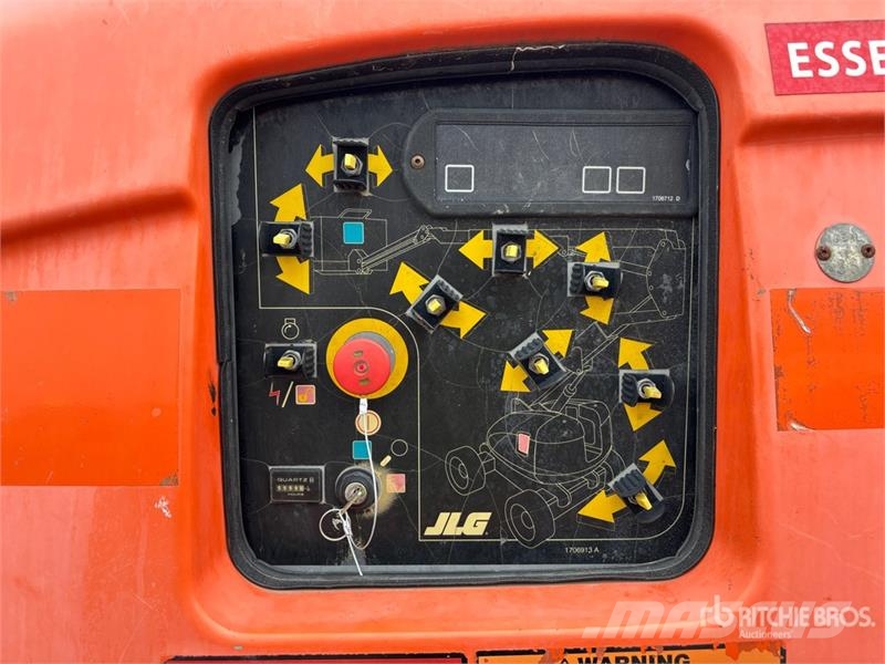 JLG 600AJ 4WD Dual Fuel Articulating Boom Lift رافعات سلة مفصلية
