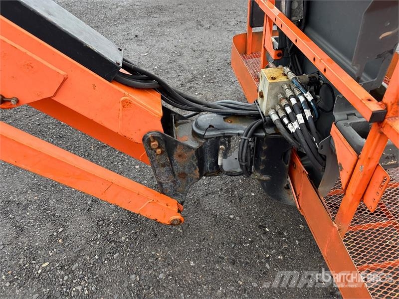 JLG 600AJ 4WD Dual Fuel Articulating Boom Lift Plataforma de trabajo articulada