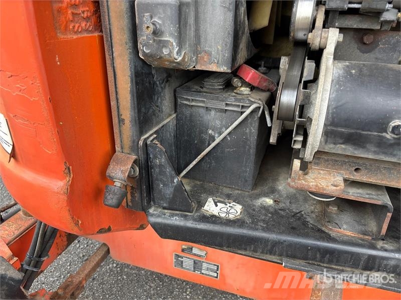 JLG 600AJ 4WD Dual Fuel Articulating Boom Lift رافعات سلة مفصلية