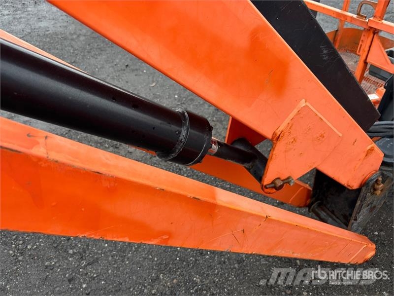 JLG 600AJ 4WD Dual Fuel Articulating Boom Lift Plataforma de trabajo articulada