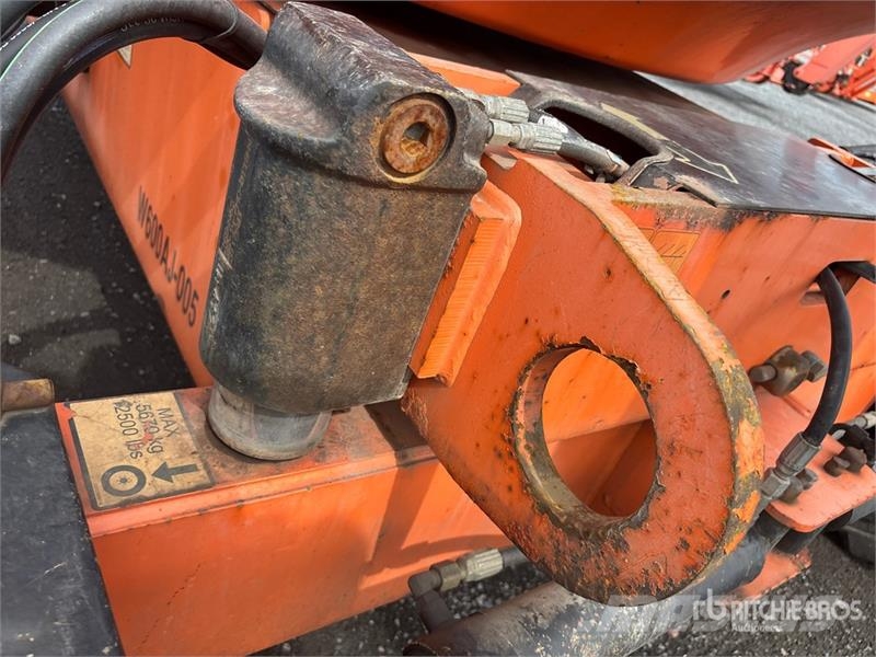 JLG 600AJ 4WD Dual Fuel Articulating Boom Lift رافعات سلة مفصلية