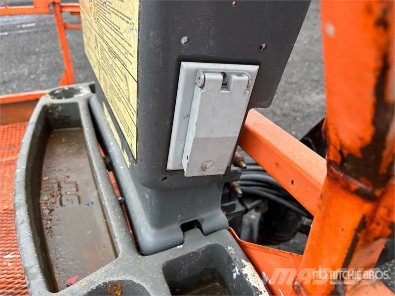 JLG 600AJ 4WD Dual Fuel Articulating Boom Lift Plataforma de trabajo articulada