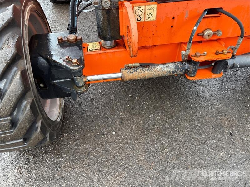JLG 600AJ 4WD Dual Fuel Articulating Boom Lift Plataforma de trabajo articulada