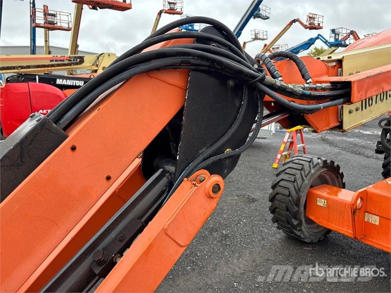 JLG 600AJ 4WD Dual Fuel Articulating Boom Lift Plataforma de trabajo articulada