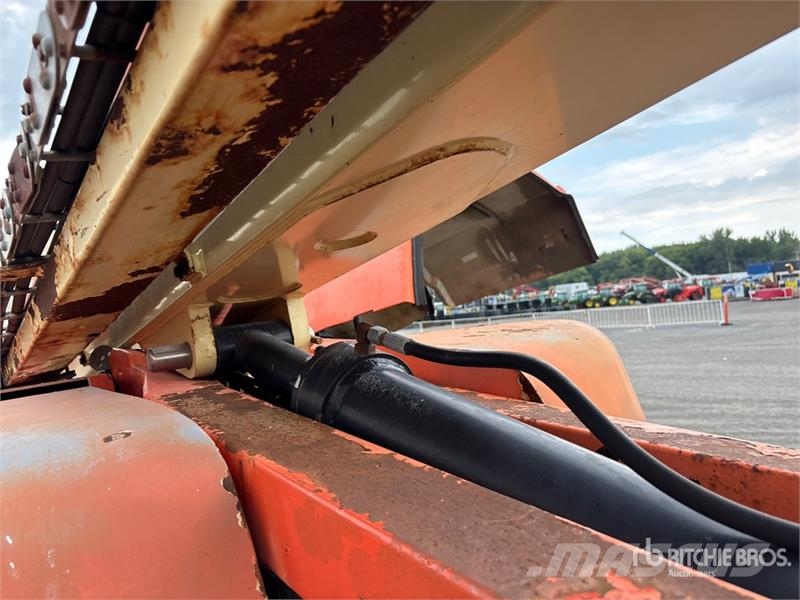 JLG 600AJ 4WD Dual Fuel Articulating Boom Lift رافعات سلة مفصلية