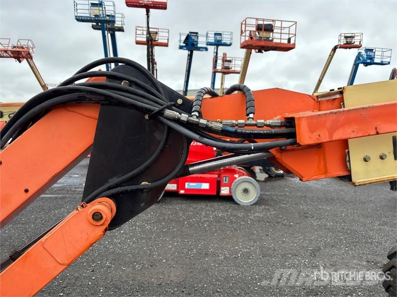 JLG 600AJ 4WD Dual Fuel Articulating Boom Lift Plataforma de trabajo articulada