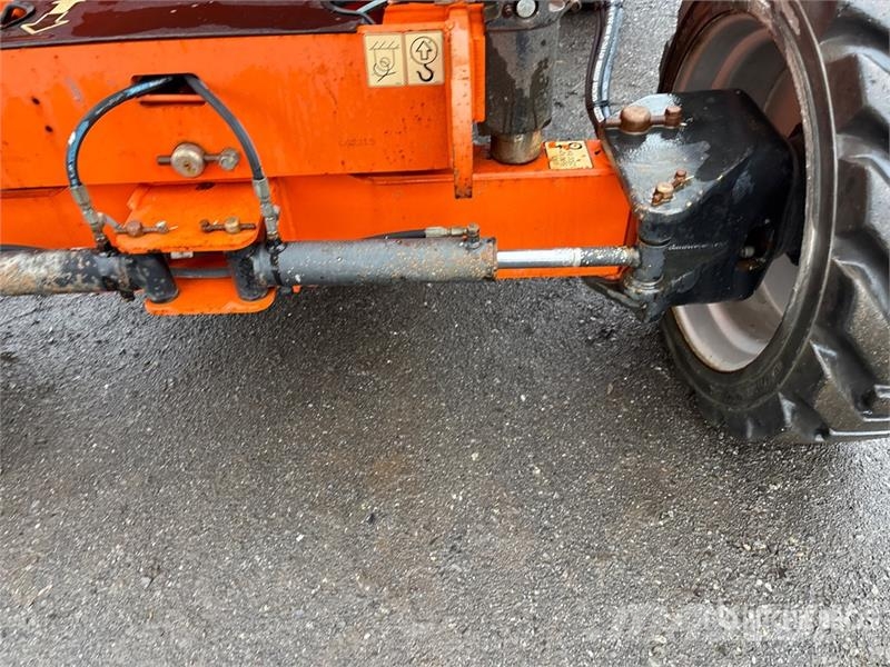 JLG 600AJ 4WD Dual Fuel Articulating Boom Lift Plataforma de trabajo articulada