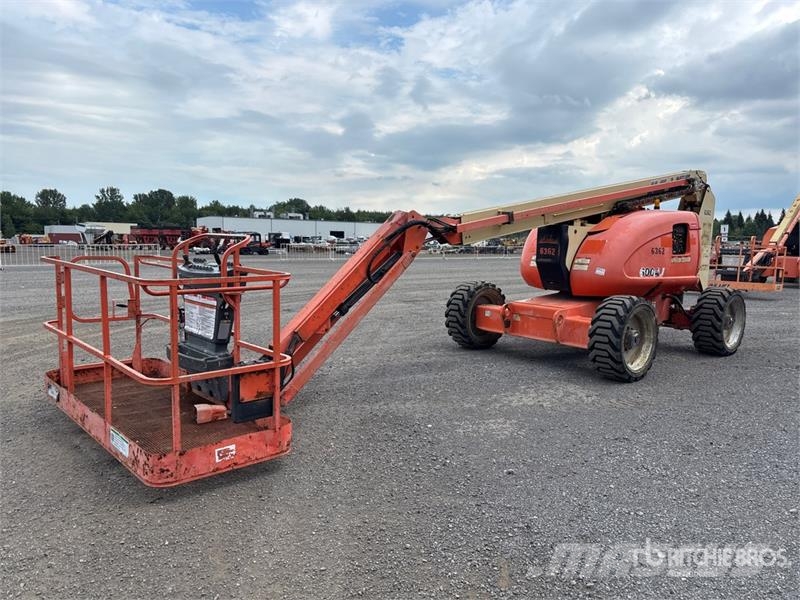 JLG 600AJ 4WD Dual Fuel Articulating Boom Lift رافعات سلة مفصلية