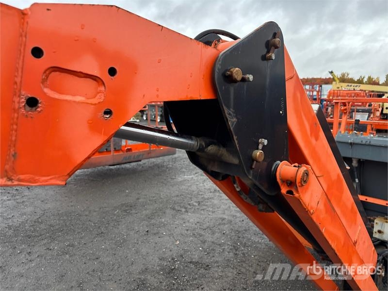 JLG 600AJ 4WD Dual Fuel Articulating Boom Lift Plataforma de trabajo articulada