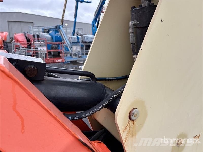 JLG 600AJ 4WD Dual Fuel Articulating Boom Lift Plataforma de trabajo articulada