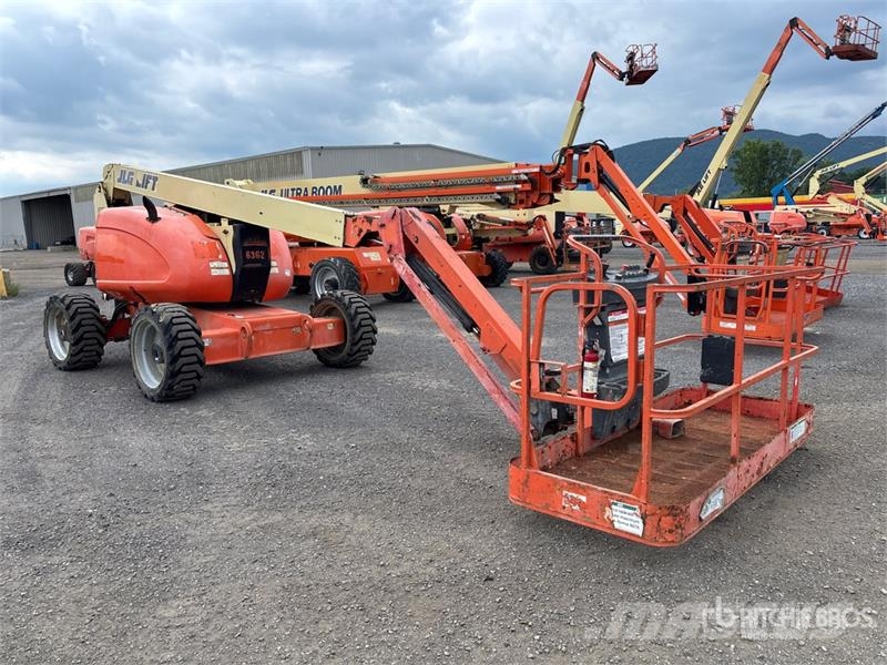 JLG 600AJ 4WD Dual Fuel Articulating Boom Lift رافعات سلة مفصلية