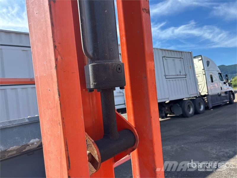 JLG 600AJ 4WD Dual Fuel Articulating Boom Lift رافعات سلة مفصلية