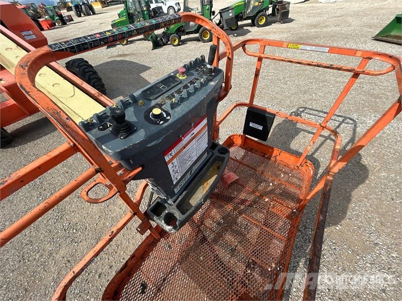 JLG 600S Teleskopske dvižne ploščadi