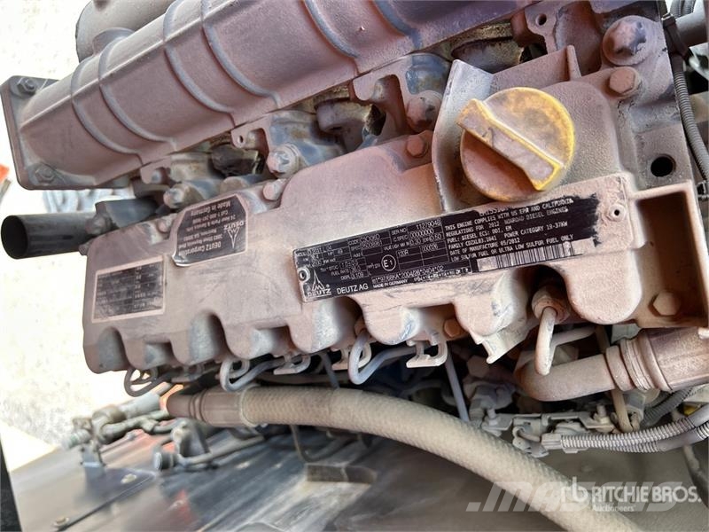 JLG 600S Teleskoop poomtõstukid
