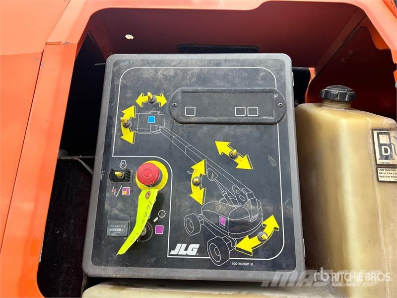 JLG 600S Teleskopske dvižne ploščadi
