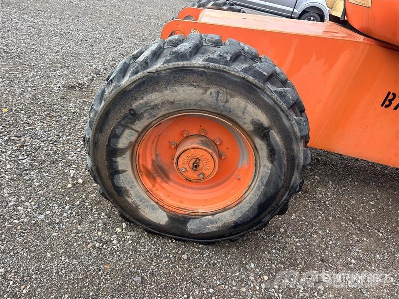 JLG 600S 4WD Diesel Telescopic Boom Lift Telescopic boom lifts