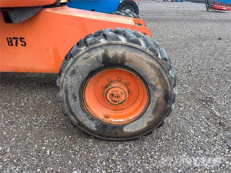 JLG 600S 4WD Diesel Telescopic Boom Lift Telescopic boom lifts
