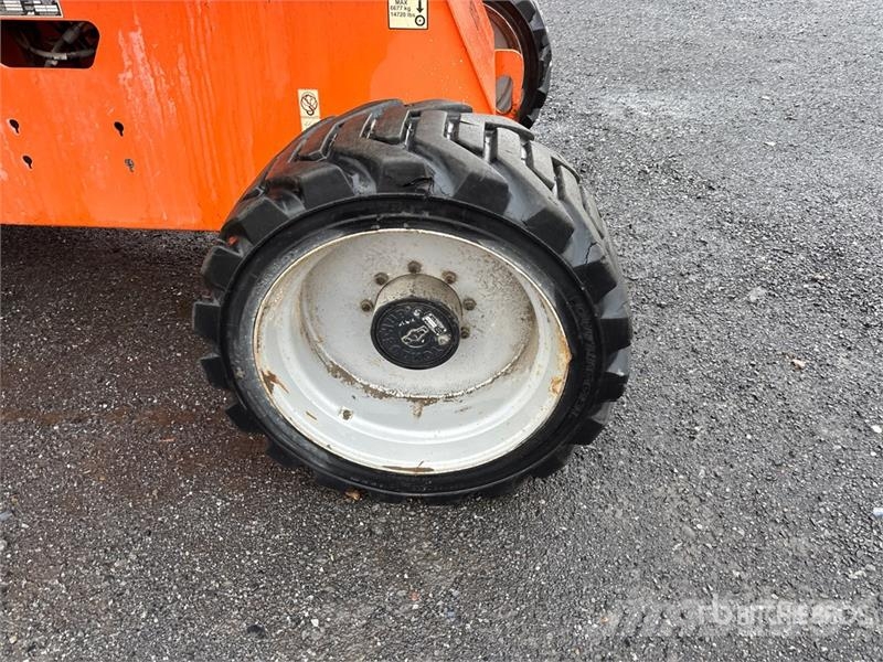 JLG 600SJ 4WD Diesel Telescopic Boom Lift Nacelles télescopiques