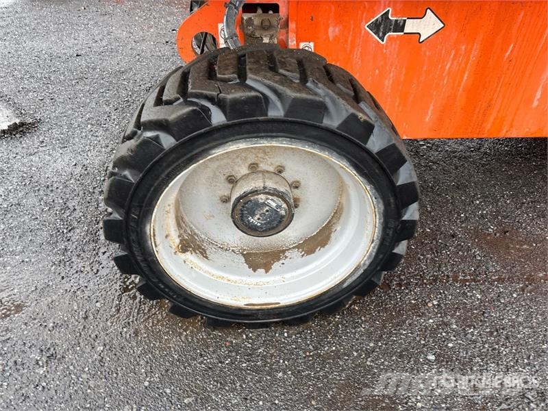 JLG 600SJ 4WD Diesel Telescopic Boom Lift Nacelles télescopiques