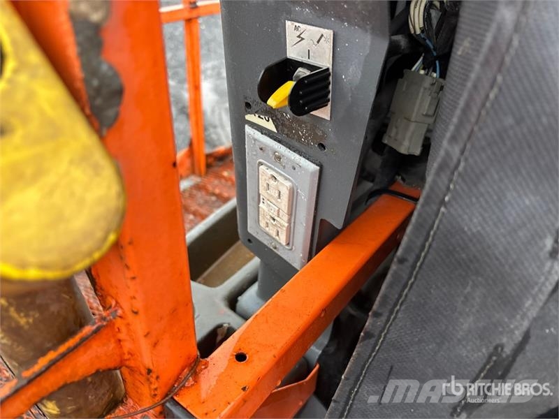 JLG 600SJ 4WD Diesel Telescopic Boom Lift Nacelles télescopiques