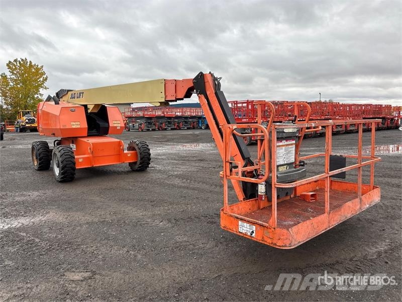 JLG 660SJ 4WD Diesel Telescopic Boom Lift Telescopic boom lifts