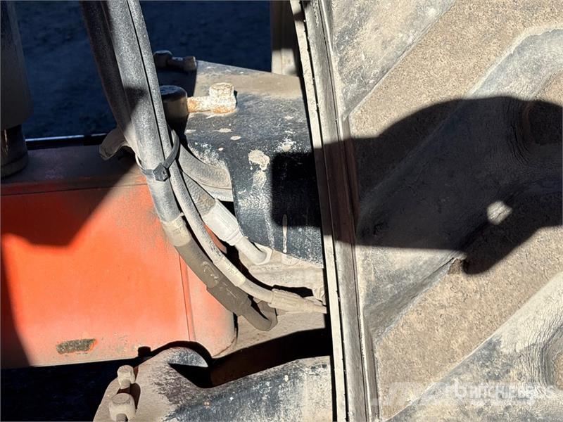 JLG 660SJ 4WD Diesel Telescopic Boom Lift Telescopic boom lifts