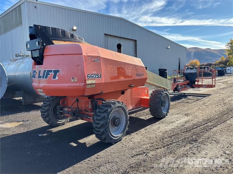 JLG 660SJ 4WD Diesel Telescopic Boom Lift Telescopic boom lifts