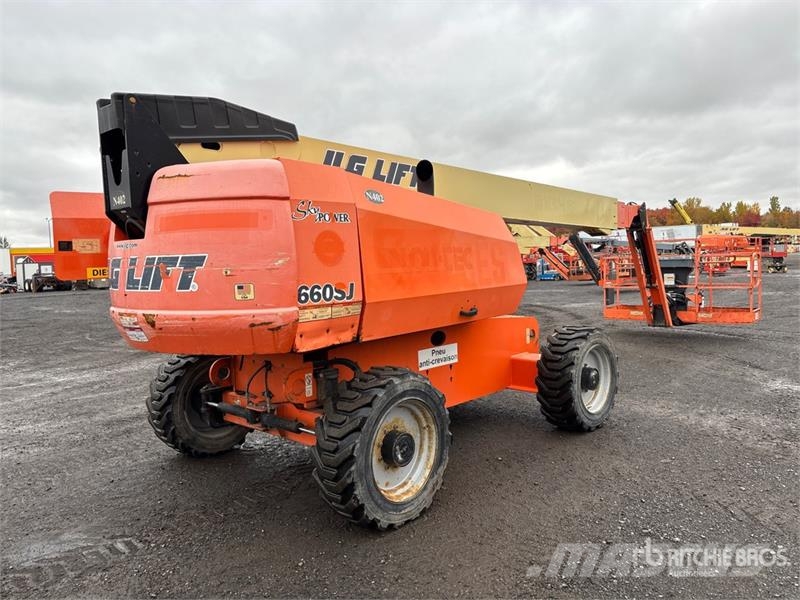 JLG 660SJ 4WD Diesel Telescopic Boom Lift Telescopic boom lifts