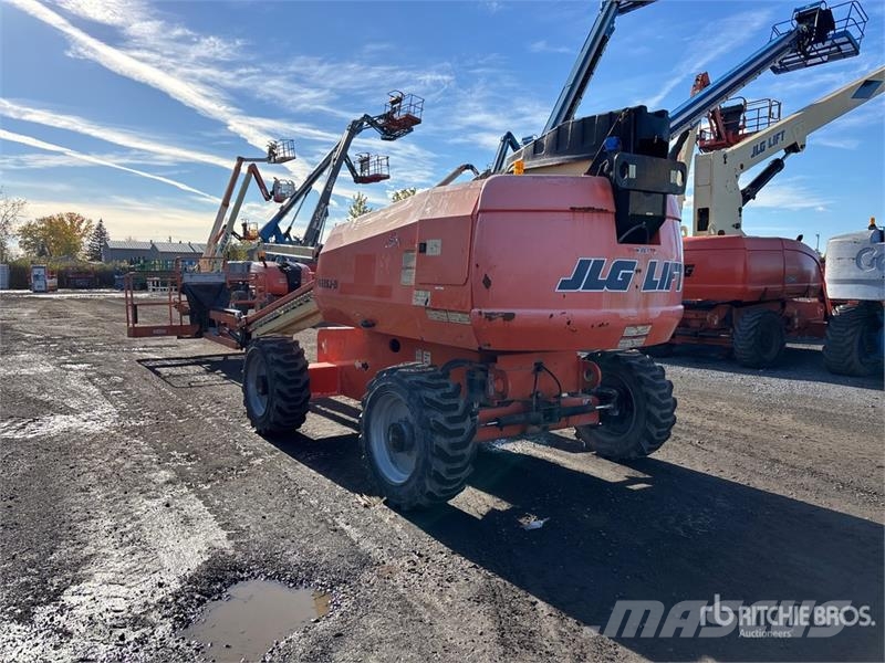 JLG 660SJ 4WD Diesel Telescopic Boom Lift Telescopic boom lifts