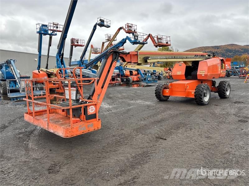 JLG 660SJ 4WD Diesel Telescopic Boom Lift Telescopic boom lifts