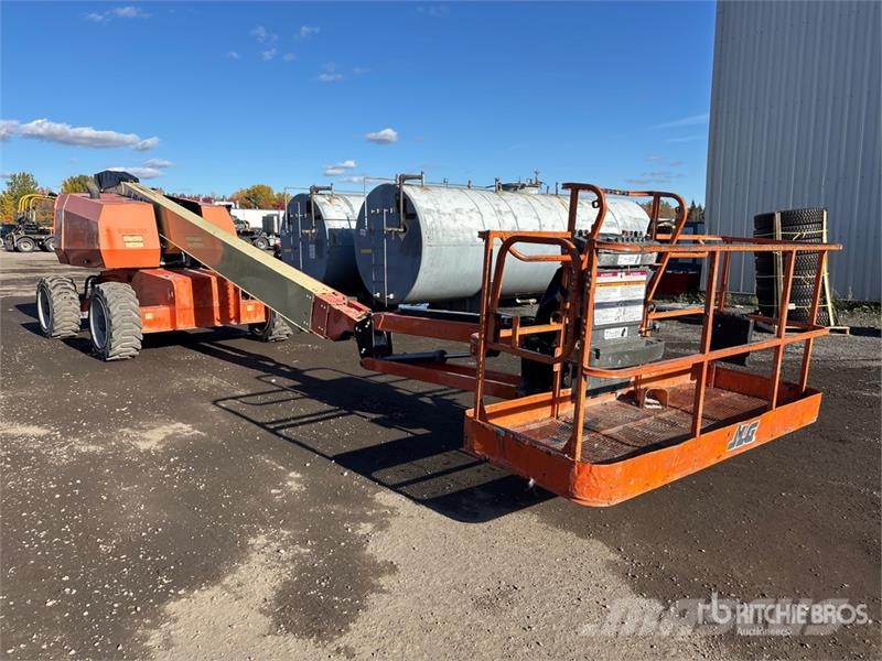 JLG 660SJ 4WD Diesel Telescopic Boom Lift Telescopic boom lifts