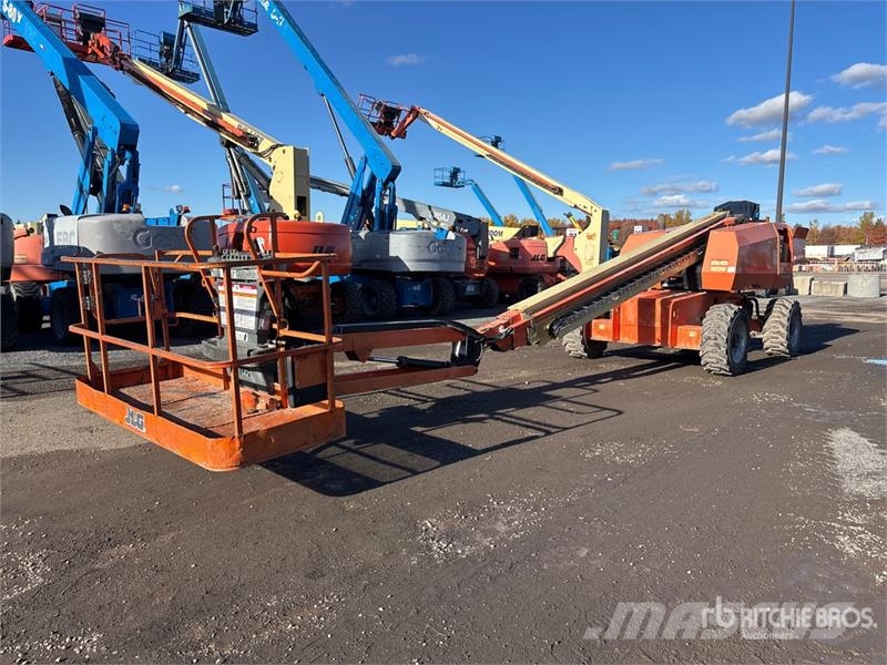 JLG 660SJ 4WD Diesel Telescopic Boom Lift Telescopic boom lifts