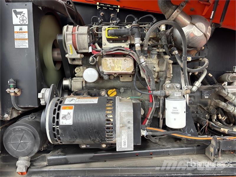 JLG 660SJ 4WD Diesel Telescopic Boom Lift Telescopic boom lifts