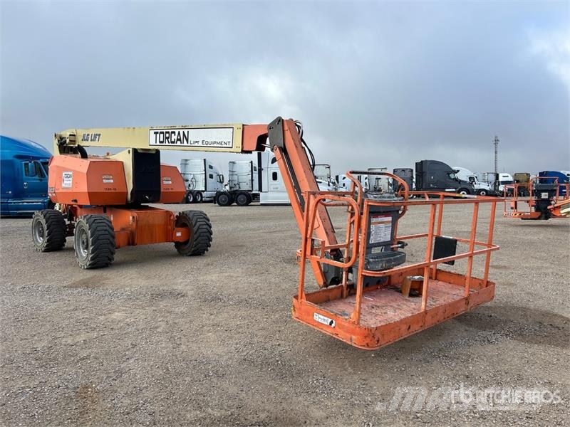 JLG 800AJ 4WD Diesel Articulating Boom Lift رافعات سلة مفصلية