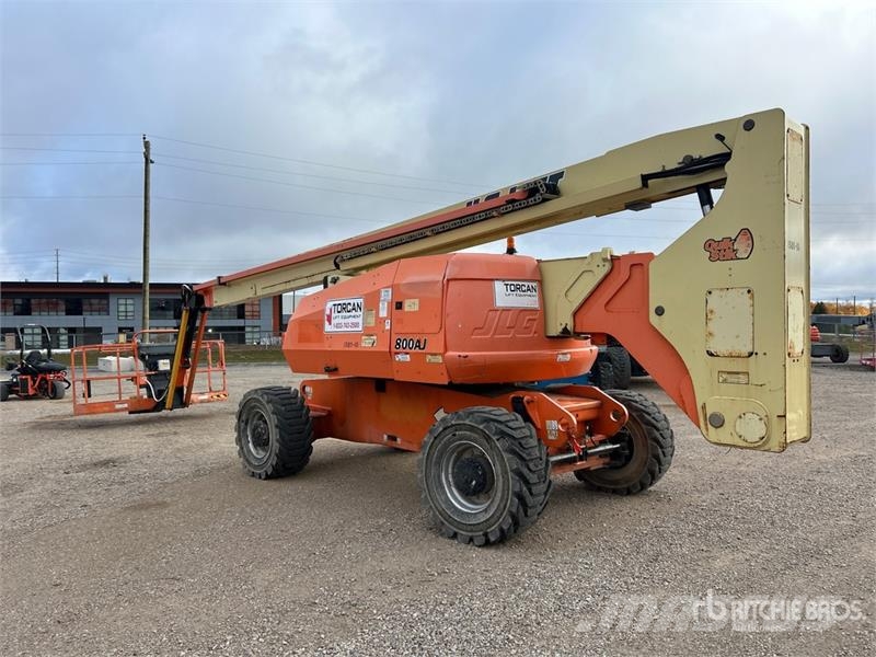 JLG 800AJ 4WD Diesel Articulating Boom Lift رافعات سلة مفصلية