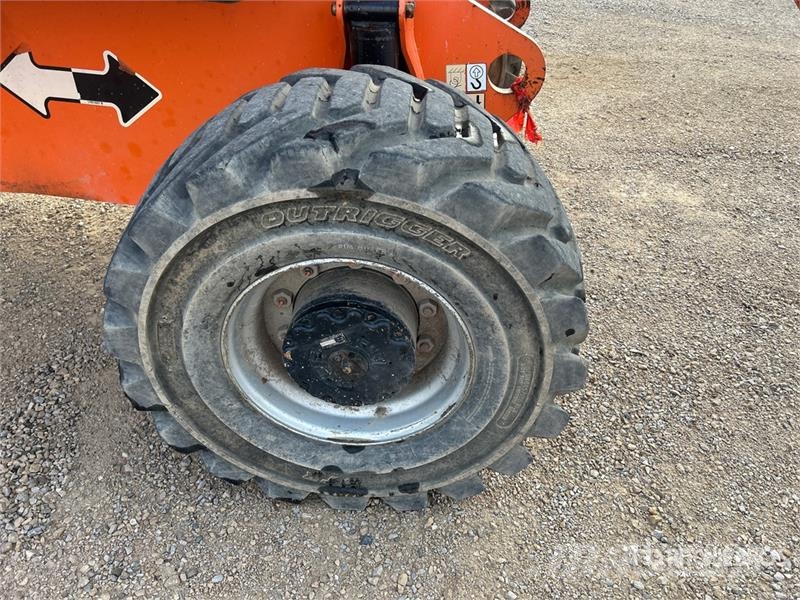 JLG 800AJ 4WD Diesel Articulating Boom Lift رافعات سلة مفصلية