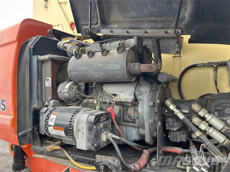 JLG 800S 4WD Diesel Telescopic Boom Lift Nacelles télescopiques