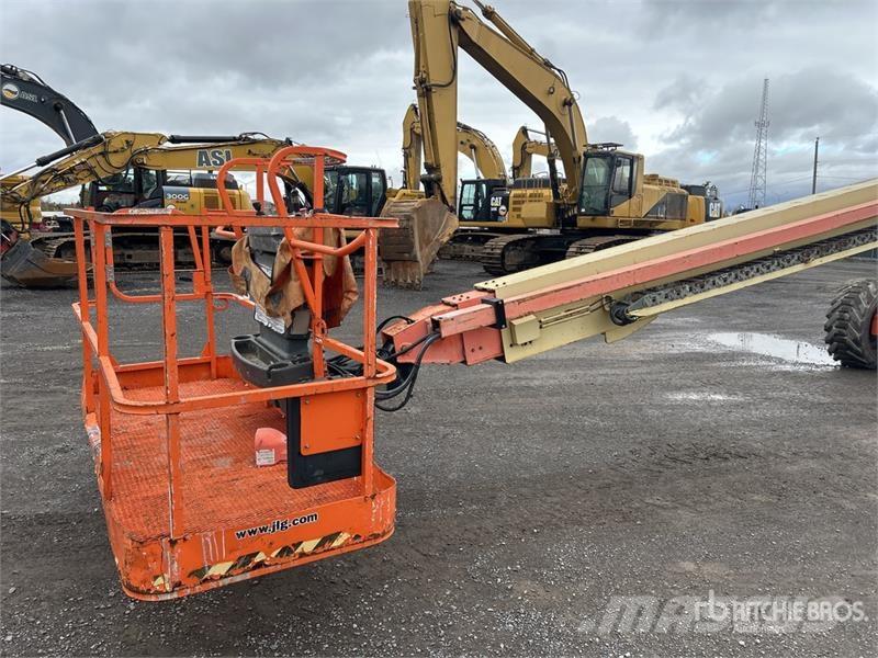 JLG 800S 4WD Dual Fuel Telescopic Boom Lift Nacelles télescopiques