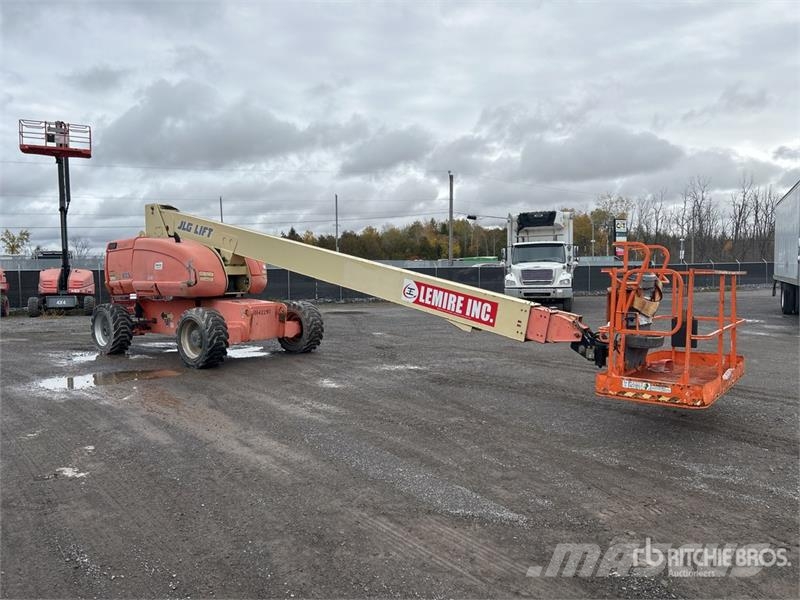 JLG 800S 4WD Dual Fuel Telescopic Boom Lift Nacelles télescopiques