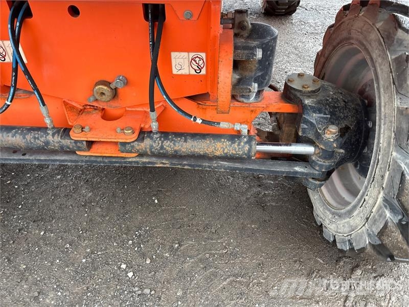 JLG 860SJ 4WD Diesel Telescopic Boom Lift Telescopic boom lifts