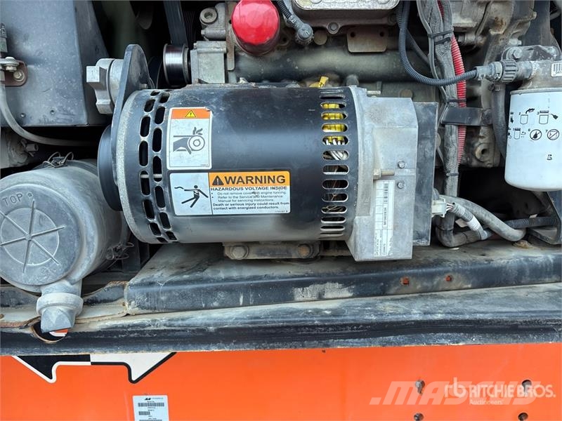 JLG 860SJ 4WD Diesel Telescopic Boom Lift Telescopic boom lifts