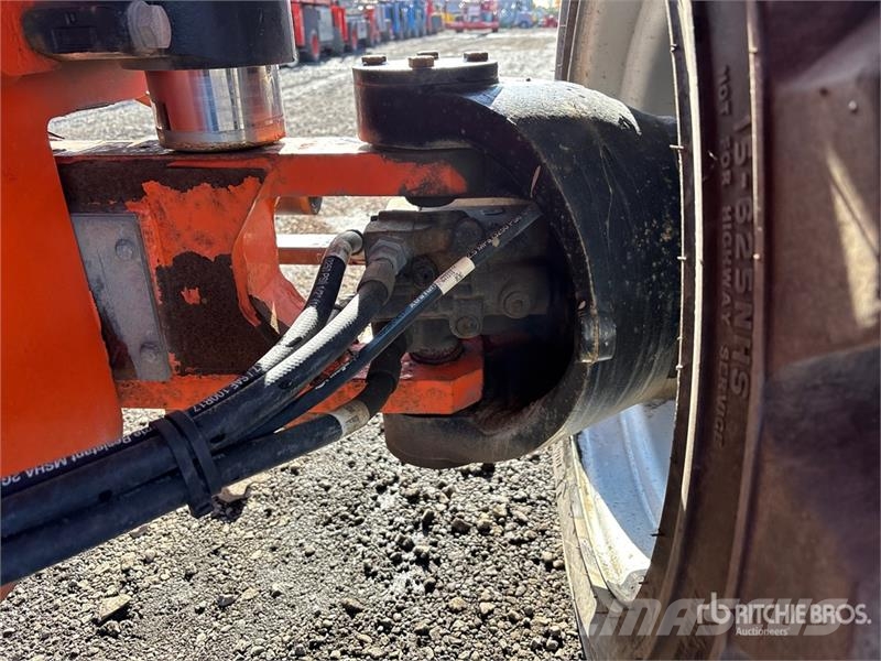 JLG 860SJ 4WD Diesel Telescopic Boom Lift Nacelles télescopiques
