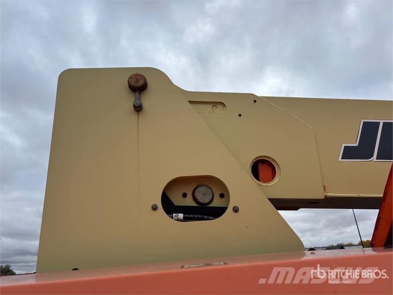 JLG 860SJ 4WD Diesel Telescopic Boom Lift Telescopic boom lifts