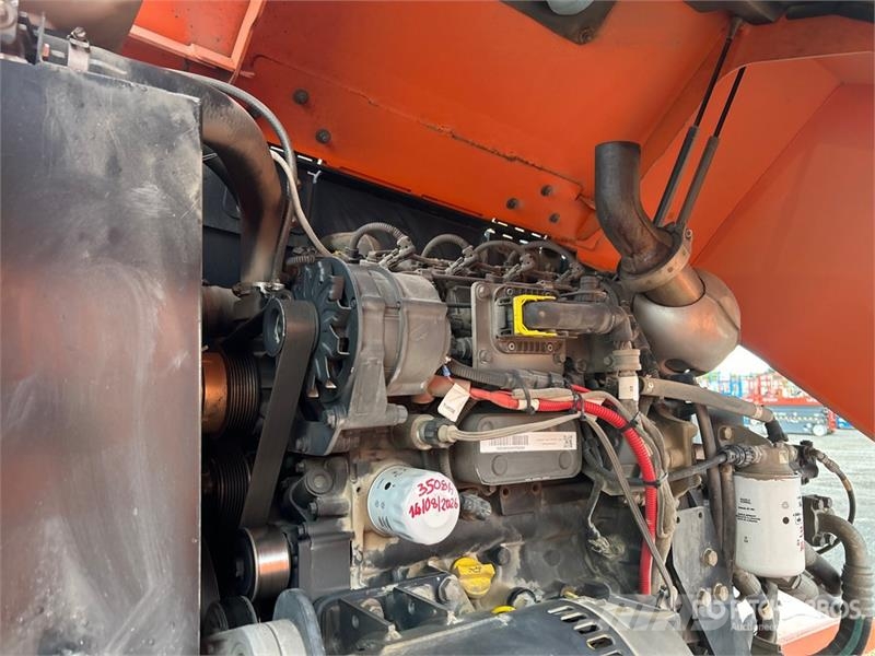 JLG 860SJ 4WD Diesel Telescopic Boom Lift Teleskopiskie pacēlāji