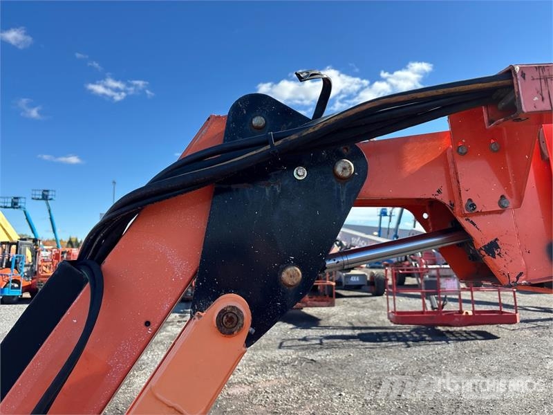 JLG 860SJ 4WD Diesel Telescopic Boom Lift Nacelles télescopiques