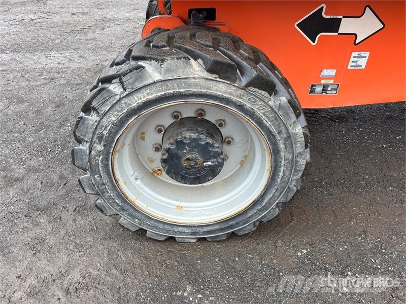 JLG 860SJ 4WD Diesel Telescopic Boom Lift Telescopic boom lifts