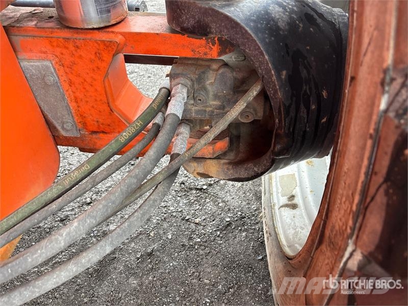 JLG 860SJ 4WD Diesel Telescopic Boom Lift Telescopic boom lifts