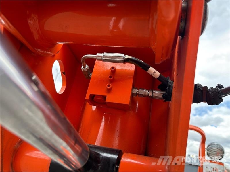 JLG E300 AJP 2WD Electric Articulating Boom Lift Колінчаті підйомники